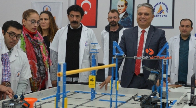 Başkan Uysal: "Teknoloji eğitimi alanındaki atılımlarımız devam edecek"