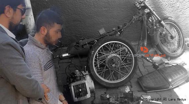 Çaldığı motosikleti parçalayıp, satarken yatarken yakalandı