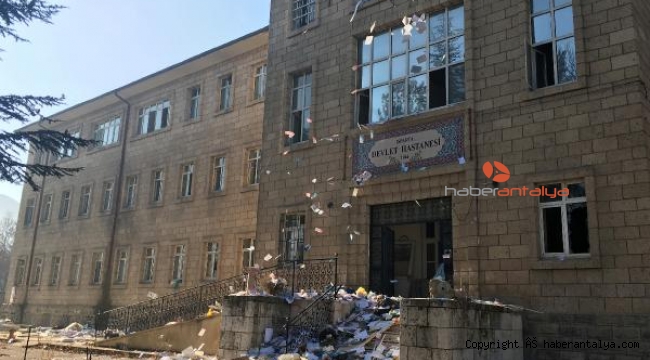 Fuhuş yapıldığı iddia edilen eski hastane binasında temizlik