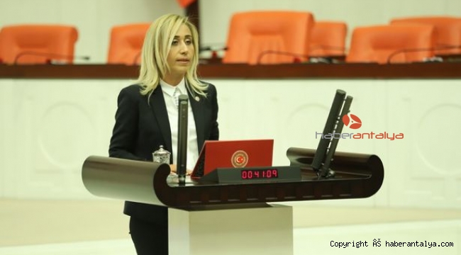 İyi Parti Antalya Milletvekili Tuğba Vural Çokal: " SGK 411 Kişiyi Öldükten Sonra Muayene Edip İlaç Vermiş"