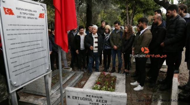 Kahraman topçu yüzbaşı, mezarı başında anıldı