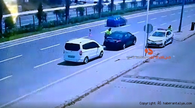 Kalp krizi geçiren sürücüyü trafik uygulamasındaki polis hayata bağladı