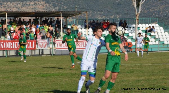 Kınıkspor zirve yarışında yara aldı