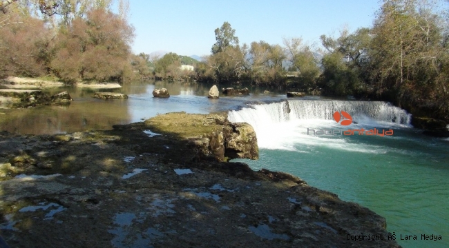 Manavgat şelalesi ziyaretçilerine hayal kırıklığı yaşatıyor