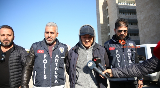 Özbekistanlı eylemci doktorun tek hayali iyi bir hayat kurmakmış