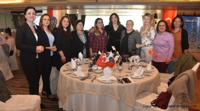 Şehit aileleri bir araya geldi