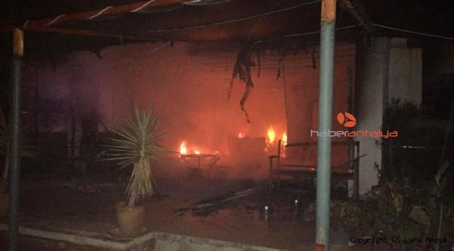 Tuğba Özay'ın komşusu İngiliz çiftin evi yandı