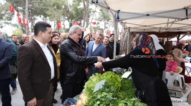 Türkiye'nin ilk kadın köy pazarı Kepez'de açıldı