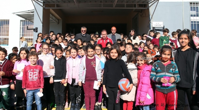 Abdullah Avcı, Antalya'da öğrencilerle buluştu