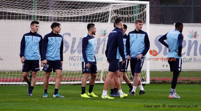 Adana Demirspor tempoyu yükseltti