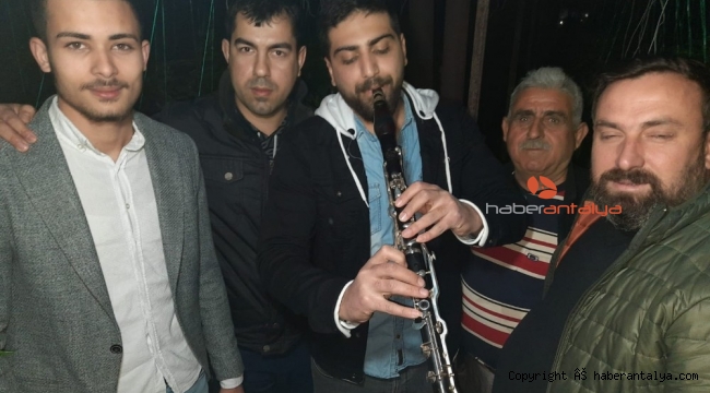 Ailelerin sazlı sözlü don nöbeti