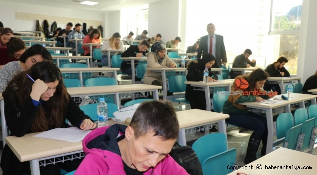 ALKÜ öğrencilere yurt dışı için dil yeterlilik sınavı yaptı