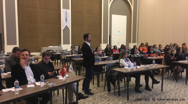 Ebe ve hemşirelere sağlık semineri
