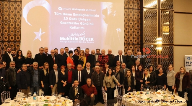 Gazeteciler Başkan Böcek'in misafiri oldu