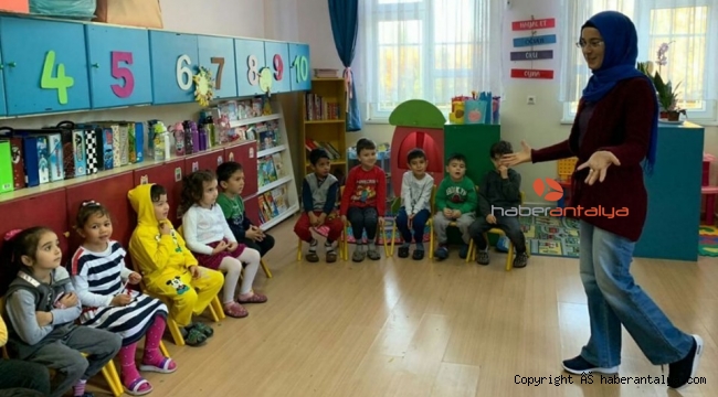 Kaş'ta Anadolu Masalları anlatılıyor