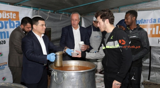 Kepez'den öğrenciye her gün çorba