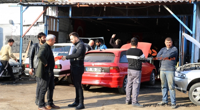 Otomobil tamiratında silahlar konuştu