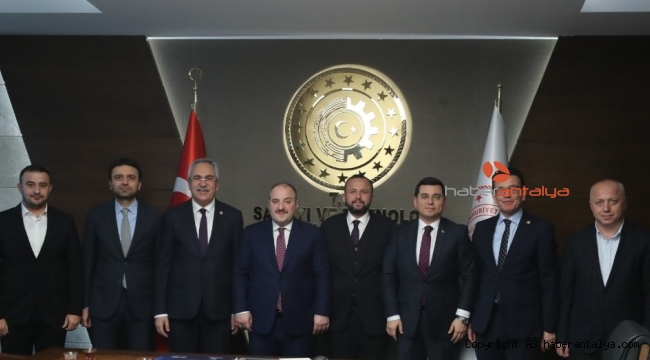 Tütüncü 'nün Antalyalı bürokratlarla Ankara ziyareti
