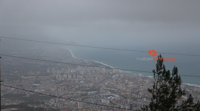Alanya'da sis etkili oldu
