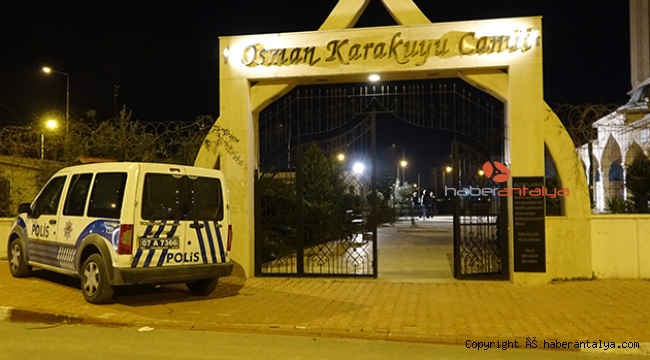 Antalya’da belediye çalışanı, cami tuvaletinde ölü bulundu