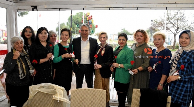 Başkan Uysal'dan kadınlara çağrı