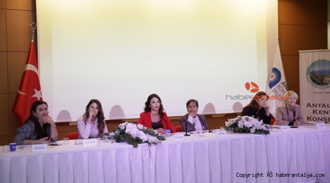 Kadına Yönelik Şiddetle Mücadele ve Çözüm Önerileri Paneli