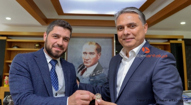 Konsolos Khomenko'dan ziyaret
