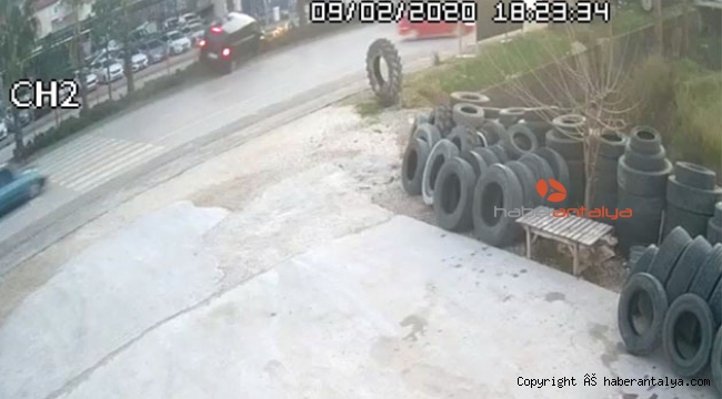 Türel ve Özhaseki'nin yaptığı kaza kamerada !