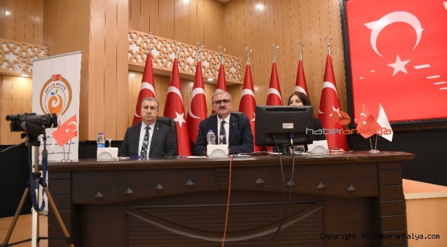 Vali Karaloğlu: " Antalya en çok sınır dışı yapan iller arasında"