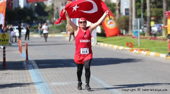 Alanya'da 20. Atatürk Koşusu yapıldı