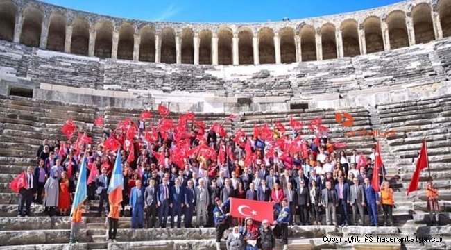Aspendos Tiyatrosunda Atatürk coşkusu
