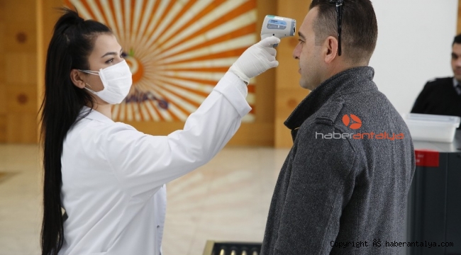 Büyükşehir hizmet binasında ateş ölçerli önlem