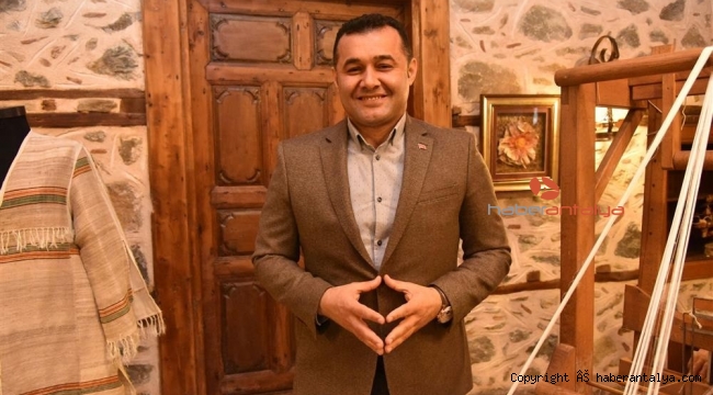 Okulların açıldığı ilk gün 81 ilden 81 okula Alanya muzu