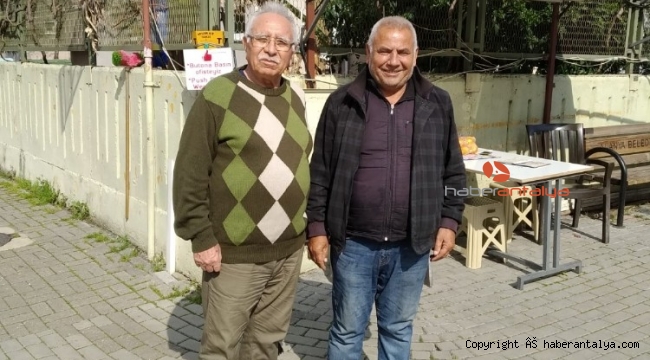 Taksi şoförü bulduğu cüzdanı sahibine ulaştırdı