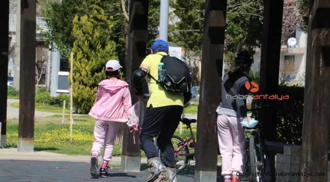 Uyarıyı duyanlar parkları boşalttılar