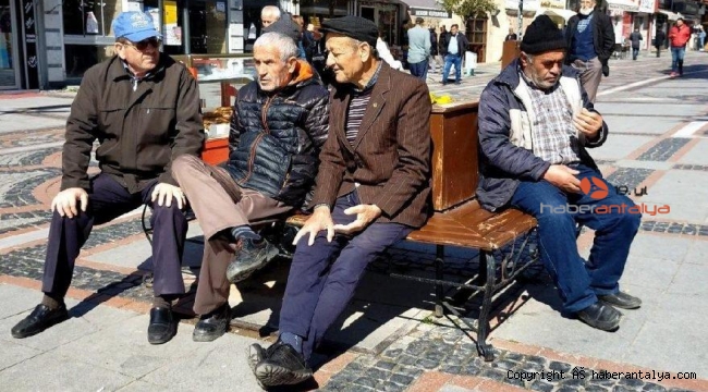 65 yaş üstüne sokağa çıkma izni 