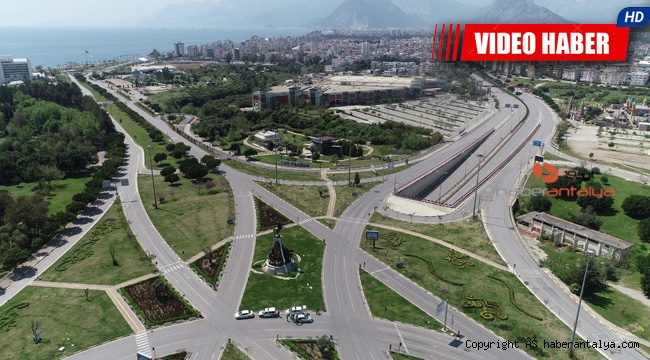 Antalya'da polis kenti havadan denetledi