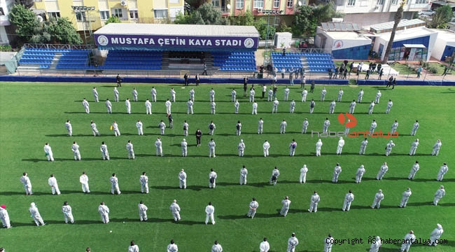 DEV MASKE DAĞITIM ORDUSU GÖREV BAŞINDA !