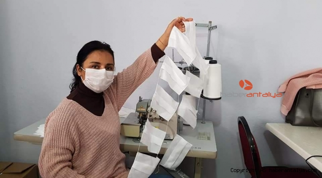 Finike Halk Eğitim Merkezinden maske üretimi
