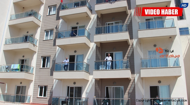 Huzurevi sakinlerinin eğlence ayaklarına geldi !