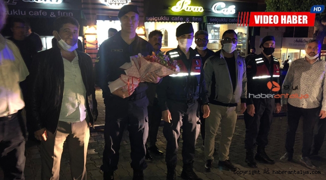Jandarmaya meşaleli sürpriz