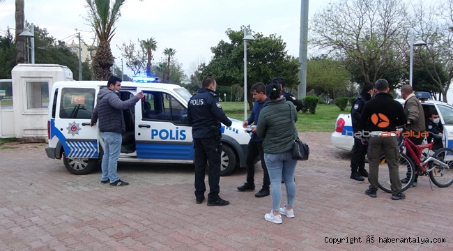 Kavga ettiler, sosyal mesafe cezası yediler