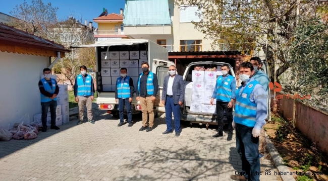 Korkuteli Müftülüğü, 400 gıda kolisi dağıttı