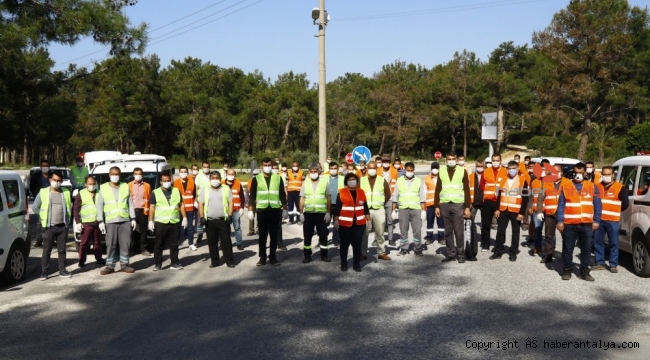 Manavgat'tan Sarılar'a 20 bin maske