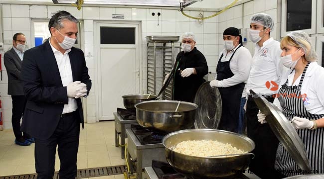 Muratpaşa Belediyesi, aşevininin kapasitesini 2 katına çıkardı !