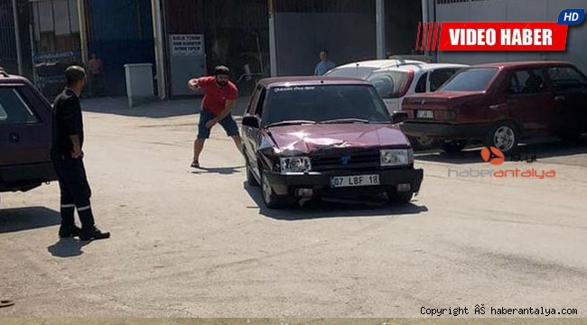 Park halindeki araçlara çarpıp kaçtı !
