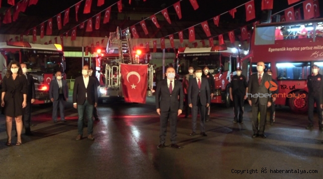 Sirenleri 23 Nisan için çaldı !