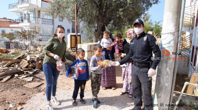 Virüsün giremediği ilçede 23 Nisan, çocuk şarkılarıyla kutlandı