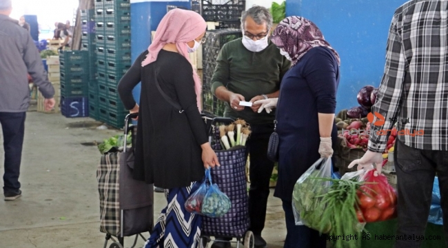 Yasak öncesi pazarda değil pazar çantalarında yoğunluk yaşandı