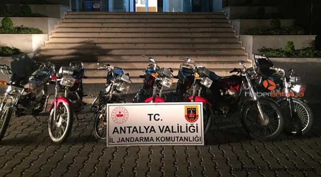 Motosiklet hırsızları jandarmadan kaçamadı
